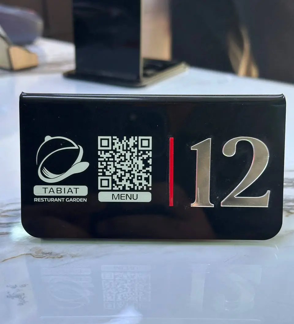 استند منو دیجیتال رومیزی پلکسی